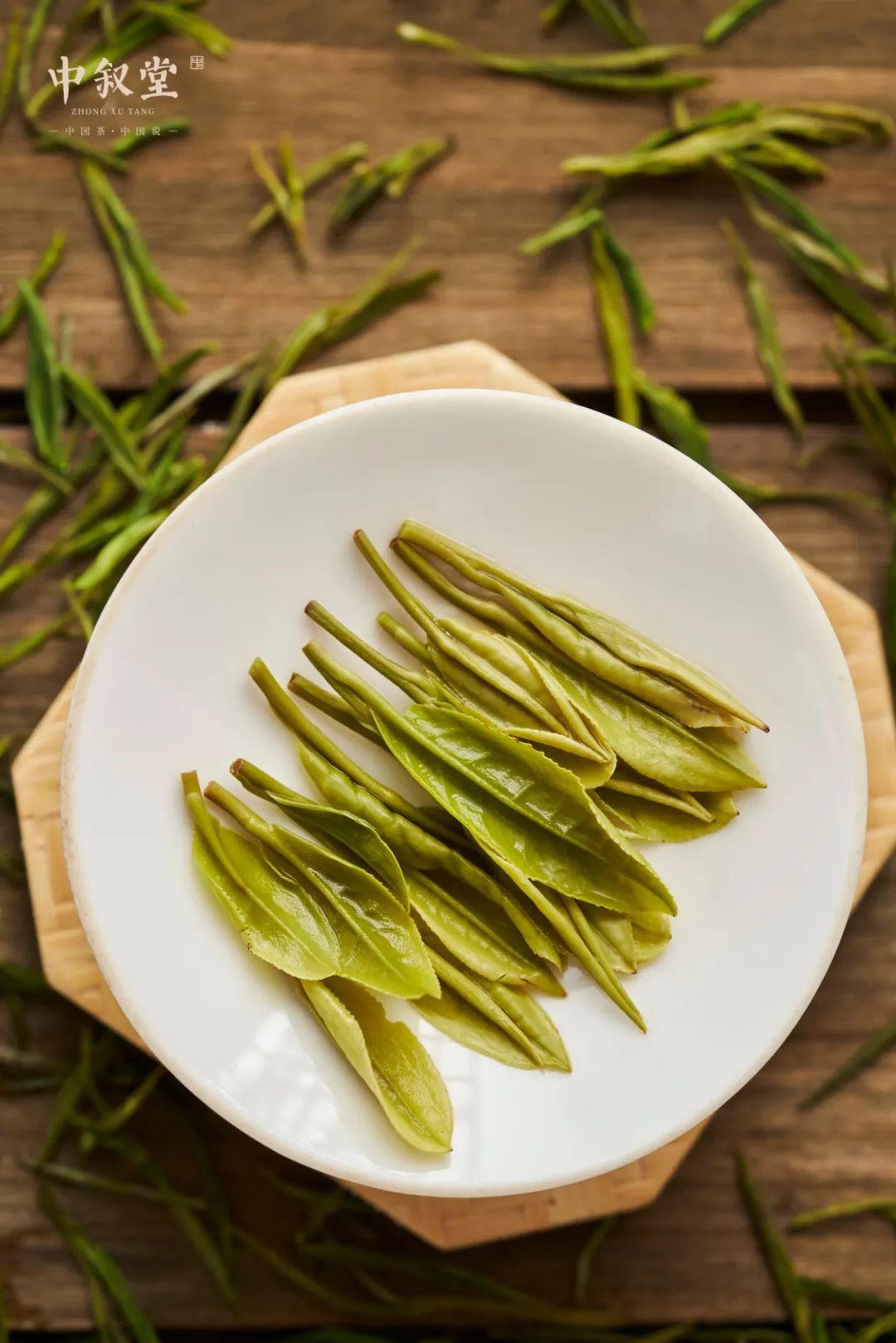 申时茶叙丨极致鲜爽绿，尽在茶中叙！中叙堂安吉白茶鲜爽袭来